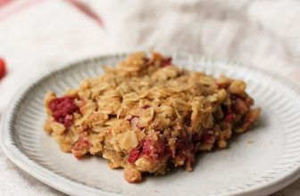 Raspberry Oat Bars (Gluten Free, Vegan).