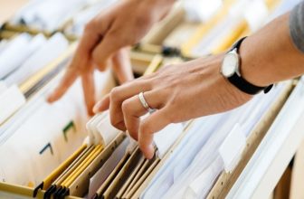 How Real Estate Agents Can Prevent Title Issues From Derailing A Deal