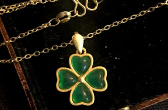 Vintage Style Jewellery Green Gemstones Clover Necklace 18K Gold Plated