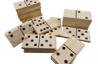 28 GIANT WOODEN DOMINOES GARDEN OUTDOOR PATIO GAME KIDS CHILDREN & FAMILY