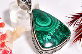 Malachite Gemstone Vintage Handmade Jewelry.925 Silver Pendant 2.1″ MR-10311