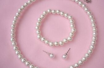 CREAM  FAUX PEARL CHOKER NECKLACE SET WITH BRACELET