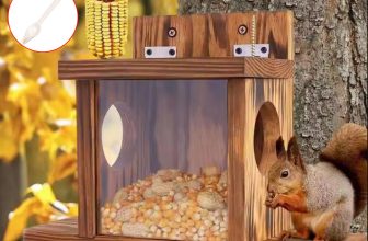 Outdoor Garden Squirrel Feeder Food Storage Box Hanging Station with Lift-Up Lid
