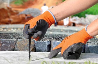 100 x 5 in Ground Cover Fixing Anchor Pegs Garden Weed Membrane Landscape Fleece