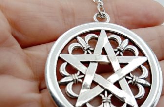 Large pentagram Necklace removable pentacle pendant silver tone wicca pagan star