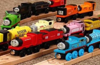 Thomas- The Tank Engine Trains Tender Play Train Metal Magnetic Railway Brio UK