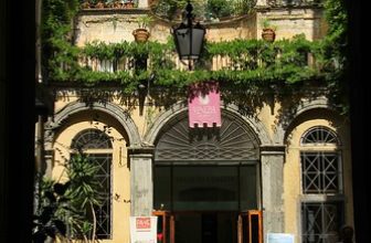 Palazzo Venezia, Napoli