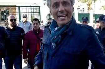 Rachid Nekkaz, le militant islamiste qui paie les amendes des femmes en burqa, placé en détention provisoire en Algérie https://ift.tt/2DL2Rr3