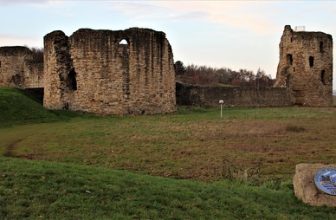 Castell y Fflint-Flint Castle, Flint, Flintshire, Wales.