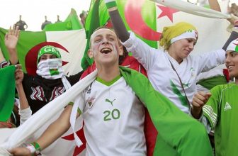 ALGERIA Fans, Les supporters Algériens الجزائر vs المغرب