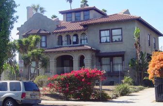 39a – Cuzner Residence – 2091 S Harvard Blvd