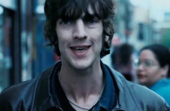 90’s Greatest Hits Music Playlist – Blur, The La’s, The Verve, New Radicals, Guns and Roses, Coolio.