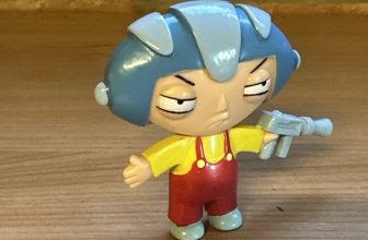 Family Guy Fox Figures Stewie Griffin Ray Gun Cult 8cm Vinyl Gift Boxed Cult