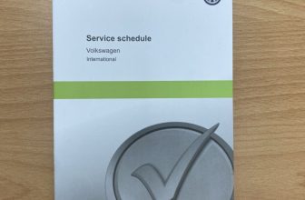 VW VOLKSWAGEN SERVICE BOOK NEW UNUSED GENUINE NOT DUPLICATE POLO PASSAT GOLF JET