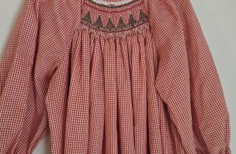 Vintage Hand Smocked Dress Bishop Style Red Check Girls Size 8 Christmas Dress
