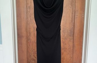 Sosandar Little Black Dress Size 8 Bell Sleeves Keyhole Front and Back Stretch