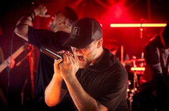 Micah Ariss – Obliterate (feat. Chandler Burton) [OFFICIAL MUSIC VIDEO]