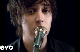 The Strokes – Reptilia (Official HD Video)
