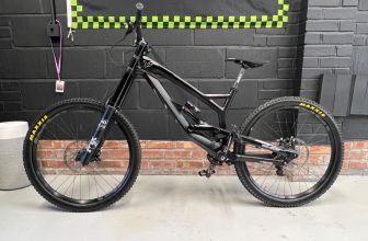 2017 XL YT Tues CF Carbon FOX Float + 40 Float  Race Face Atlas SRAM, e*thirteen