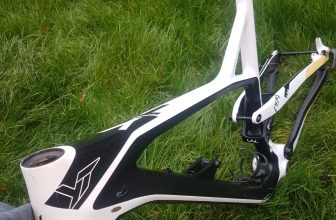 Yt One Jefsy XL Carbon Frame 27.5  Enduro  Bike Dt Swiss Trek Kona Cube Fox Mrp