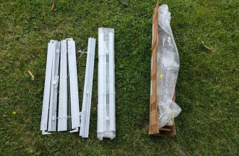 2 x Blinds 2go Perfect Fit Blinds 66.2cm x 75.5cm