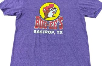 Buc-ee’s Iconic Logo Crop Top, Women’s Vintage Gray Cotton Tee, Soft & Trendy