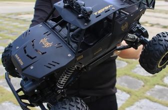 ZoomRacer 1:12/1:16 4WD RC Car with LEDs, 2.4G Remote, Off-Road Buggy, Kids’ Toy