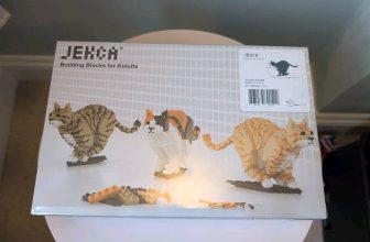 JEKCA  Tuxedo Cat 06S