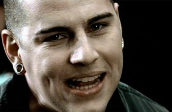 Avenged Sevenfold – Afterlife [Official Music Video]