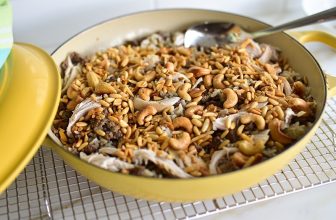 Mixed Nut Rice Pilaf, Lebanese Hushweh