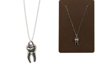 Silver Tooth Necklace Chain Jewellery Teeth Pendant Charm Horror Halloween Scary
