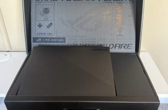 ASUS ROG Zephyrus G14 AMD Ryzen 7 16GB 512GB RTX 4060 165Hz Sensitive Space Key