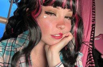 👙8″x1o” PICTURE👙 BELLE DELPHINE  ONE GLOSSY PHOTO COSPLAY/PETITE/SEXY💌#BDoo64