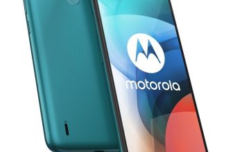 Motorola Moto E7, Green, 32GB, Unlocked, Dual Sim, Pristine Condition