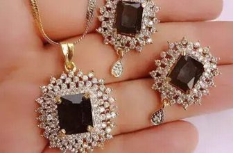 Indian Bollywood Beautiful American Diamond Pendant Necklace & Earring for Girls