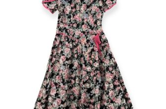 Vintage RM Muumuu Dress Womens Size 6 Hawaiian Floral Fit And Flare Knee Aloha