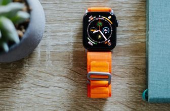 After micro-LED Apple Watch cancellation, LG seeking compensation