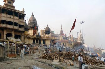 India – Uttar Pradesh – Varanasi – Burning Ghat – 715