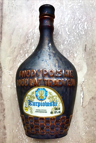Apis Kurpiowski Polish Mead Ceramic Bottle 500ML.