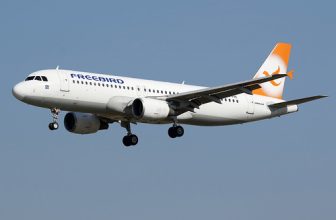 FREEBIRD  AIRLINES / Airbus   A 320   TC-FHC / LEBL – BCN / fév 2019
