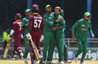 Shadab Khan celebrates
