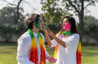 5 Vibrant Holi Looks That Will Make You Stand Out – Through My Pink Window