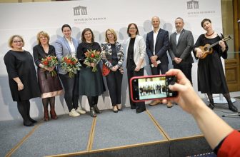 Lust auf Reden. Gemeinsam für sexuelle Gesundheit anlässlich des Welt-AIDS-Tages 2022