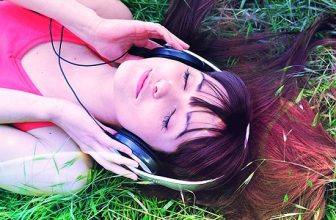 9 Spiritual Ascension Symptoms and How to Keep Your Sanity [Guide]