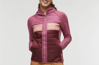 22 Best Gifts For Hikers & Outdoor Enthusiasts