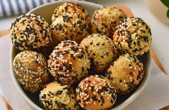 Protein Bagel Bites (3 Ingredients, 6g Protein, Keto)