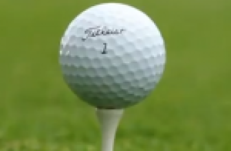 How do they make a Titleist Pro V1 Golf Ball?