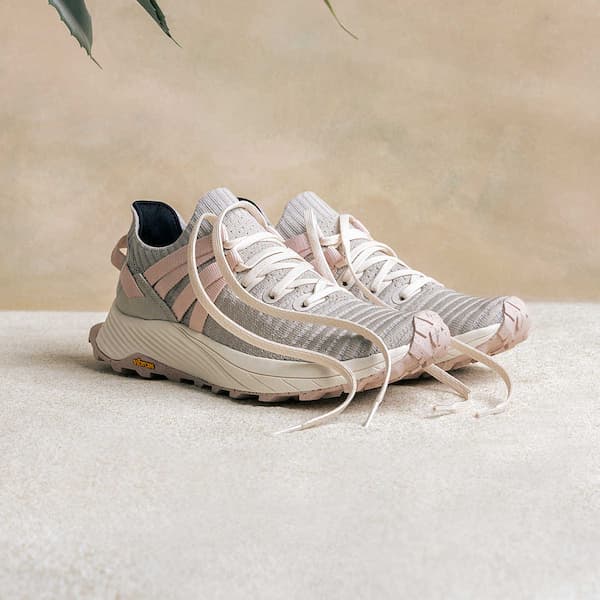 Women's Embark Lace Sneakers