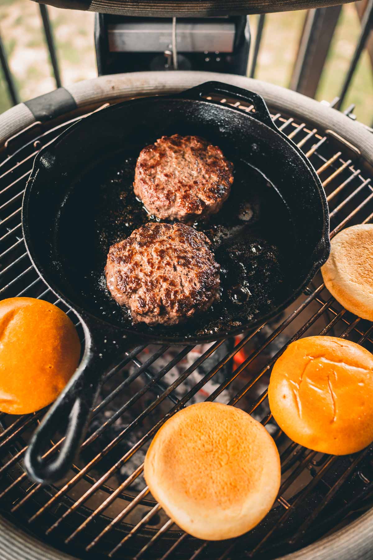 grilling burgers