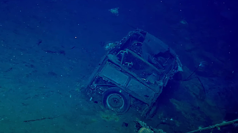 screenshot of the livestream showing the car under the ocean